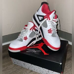 Air Jordan 4 Retro ‘Fire Red’ GS
